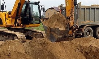 Выкопать яму экскаватором в мирном от 923 руб. - 2Землекопа-Мир 